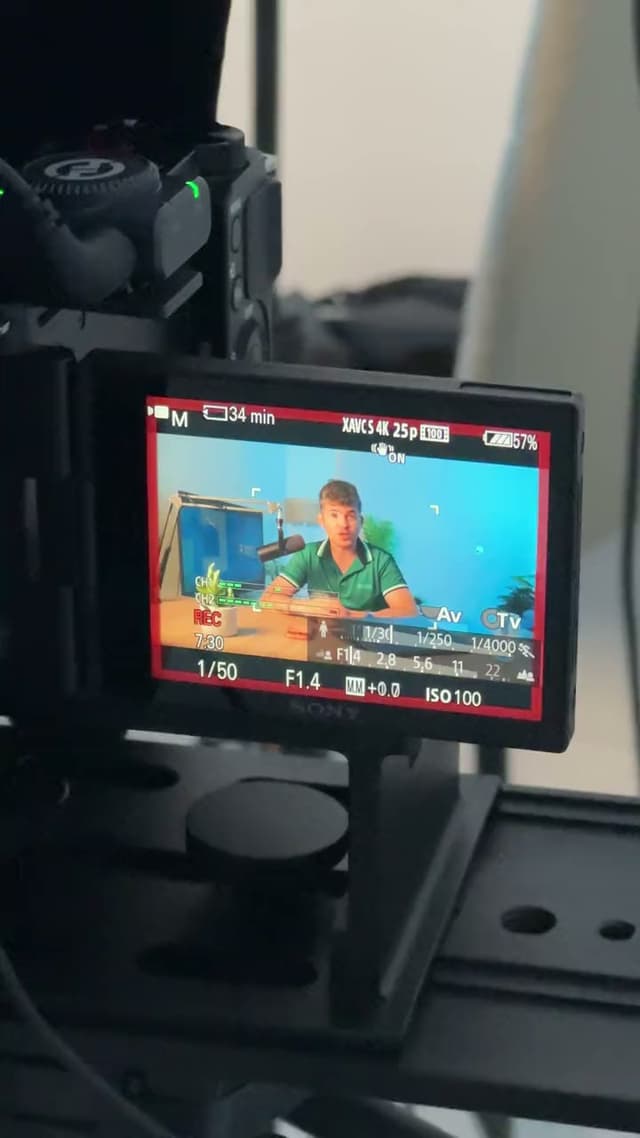 Detrás de cámaras en el set, vídeo 4